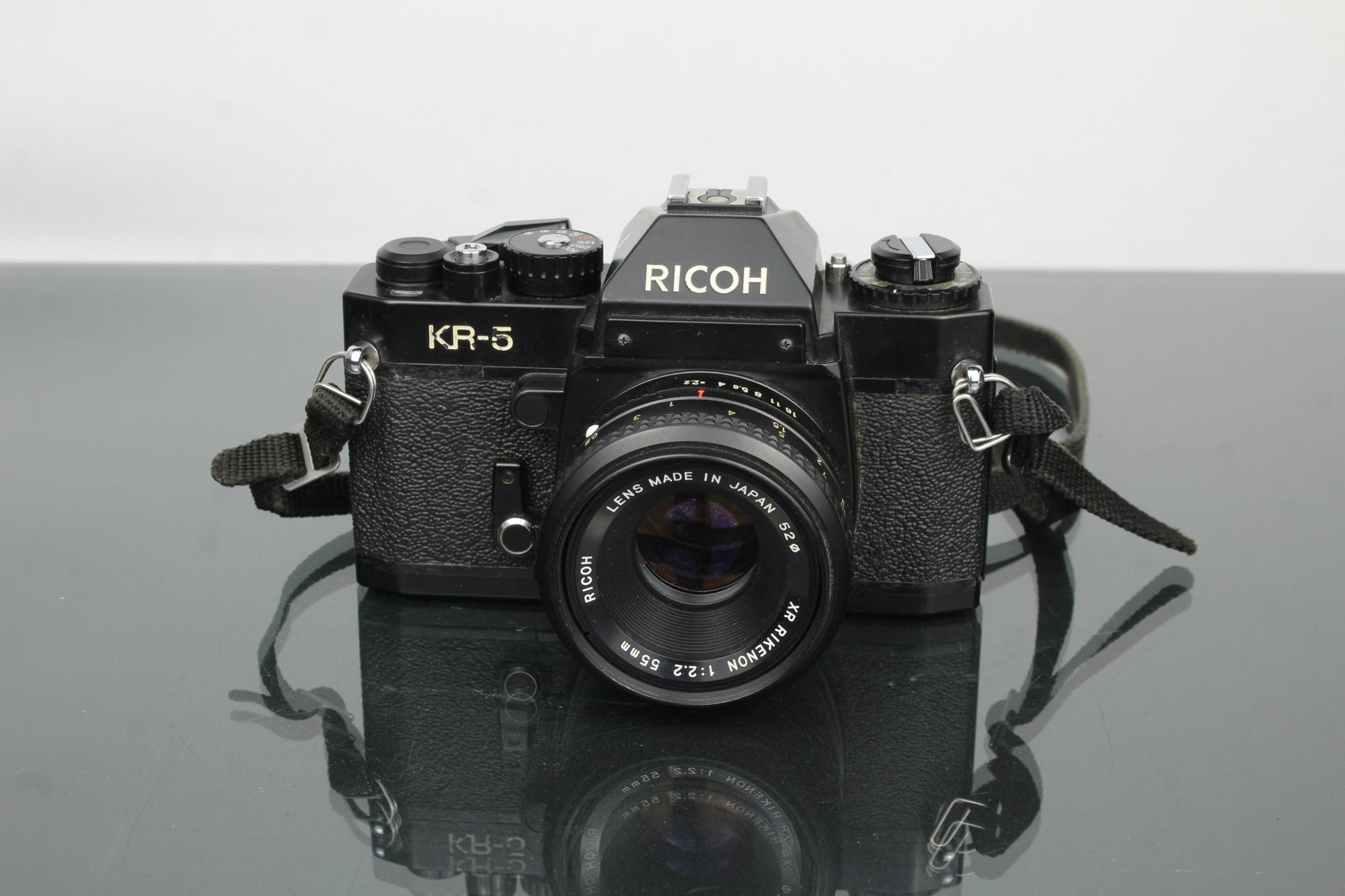 Ricoh KR - 5 + Rikenon 55mm 1:2.2 lens - Dutch|Thrift