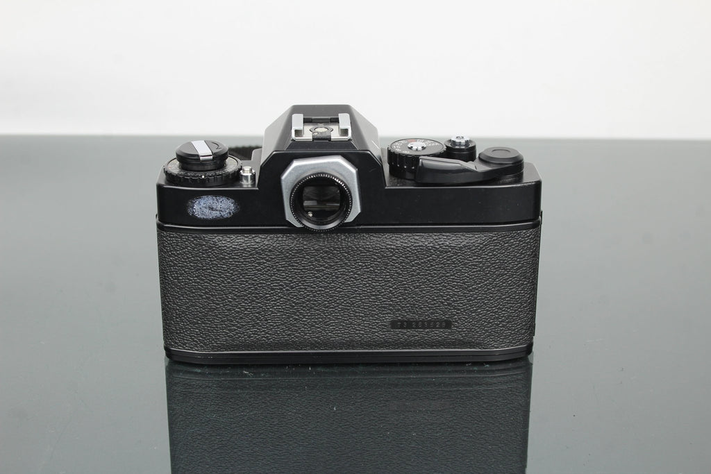 Ricoh KR - 5 Super + XR Rikenon 55mm f/2.2 lens - Dutch|Thrift