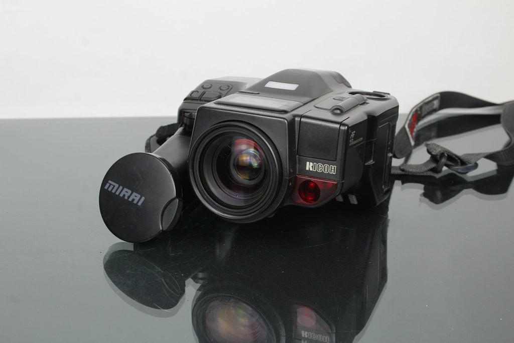 Ricoh Mirai Zoom 35 - 135mm + Ricoh Flash - Dutch|Thrift
