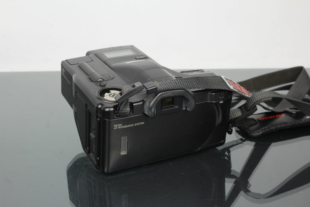 Ricoh Mirai Zoom 35 - 135mm + Ricoh Flash - Dutch|Thrift