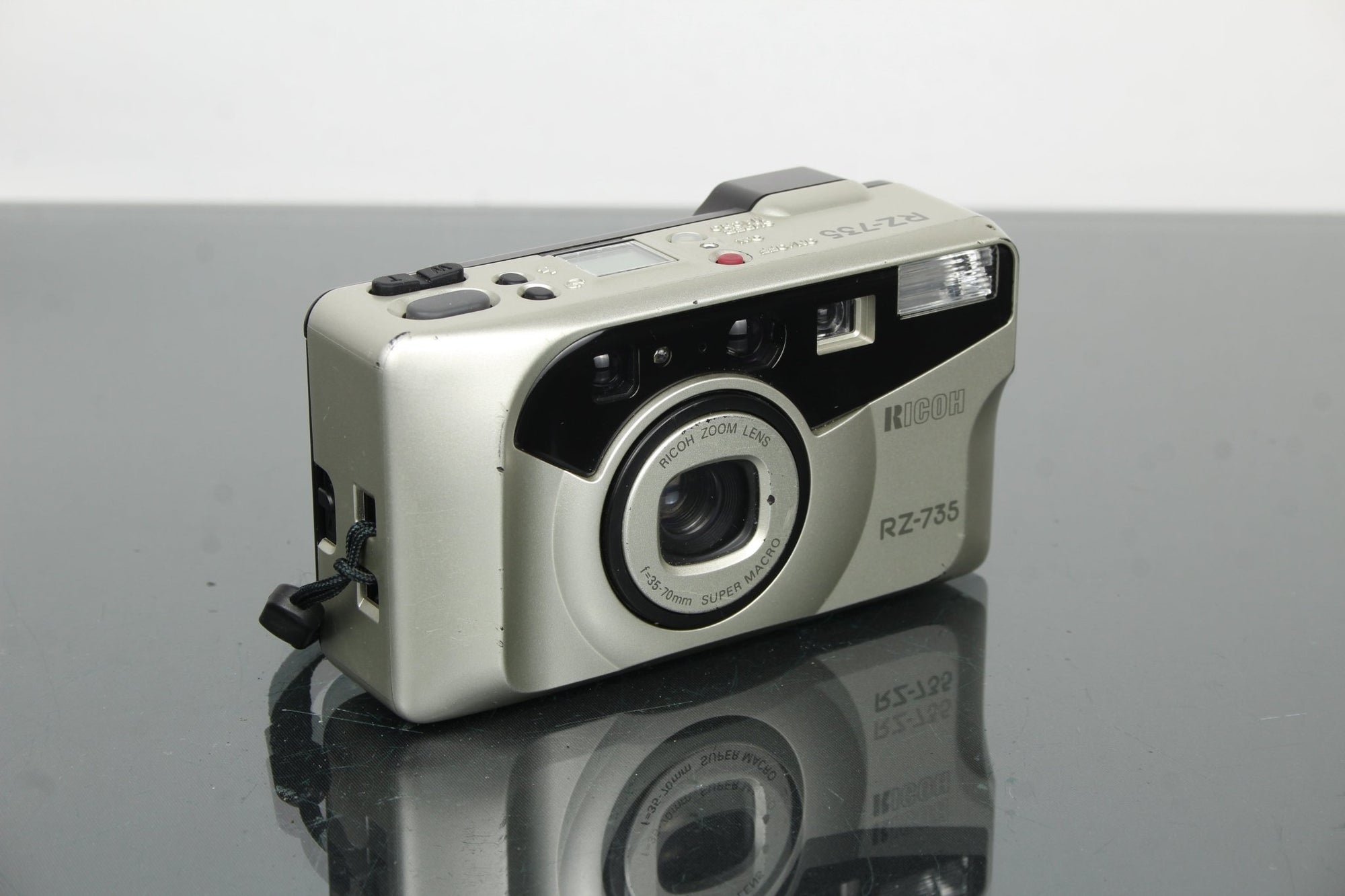 Ricoh RZ - 735 - Dutch|Thrift