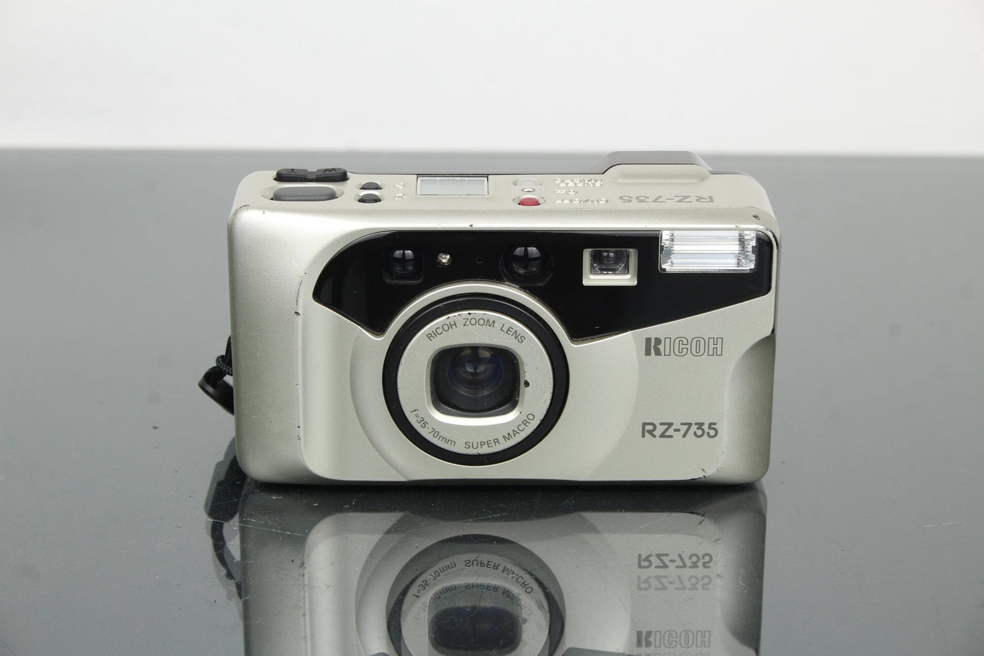 Ricoh RZ - 735 - Dutch|Thrift