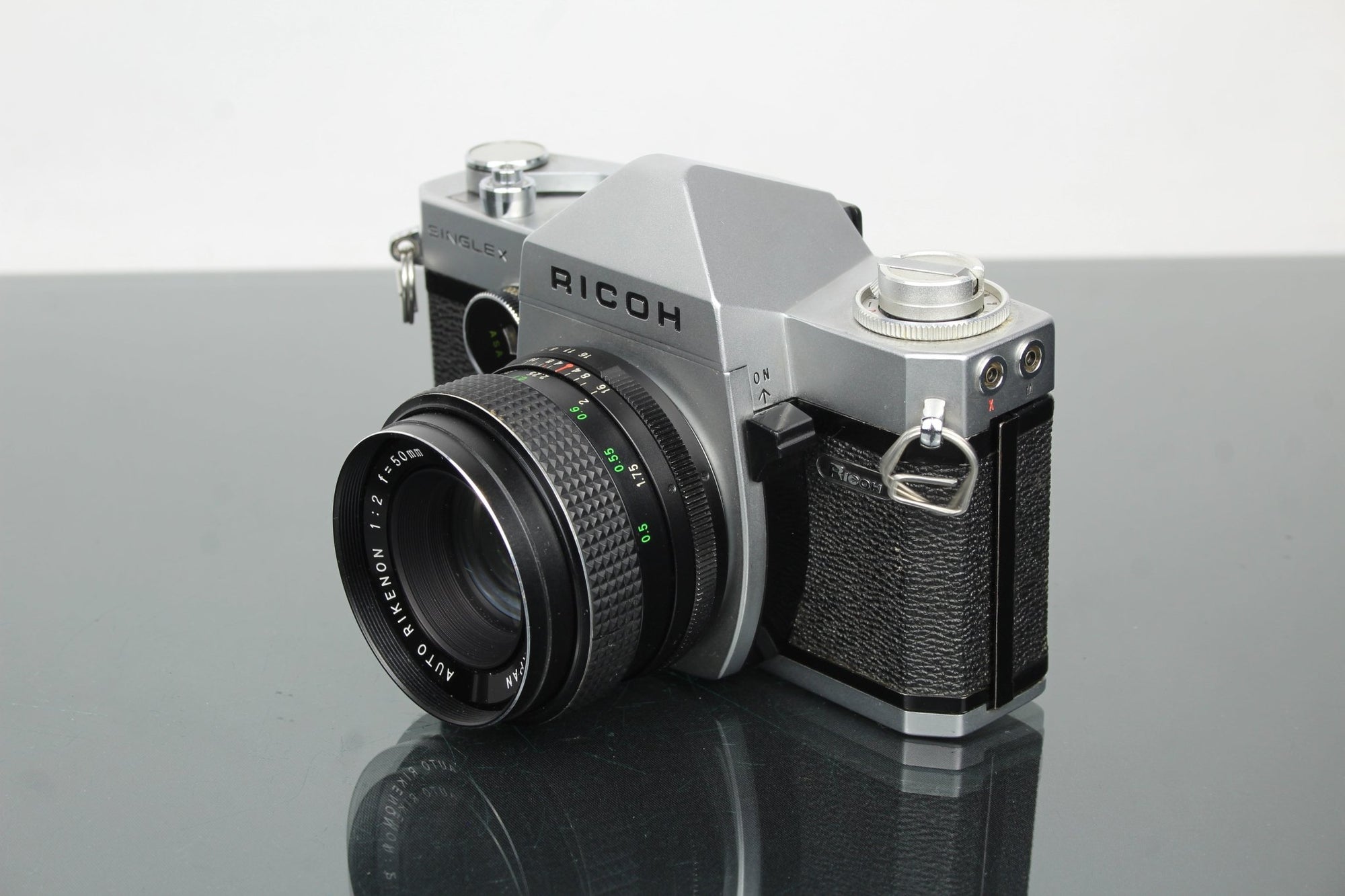 Ricoh Singlex TLS + 50mm 1:2 Auto Rikenon lens - Dutch|Thrift