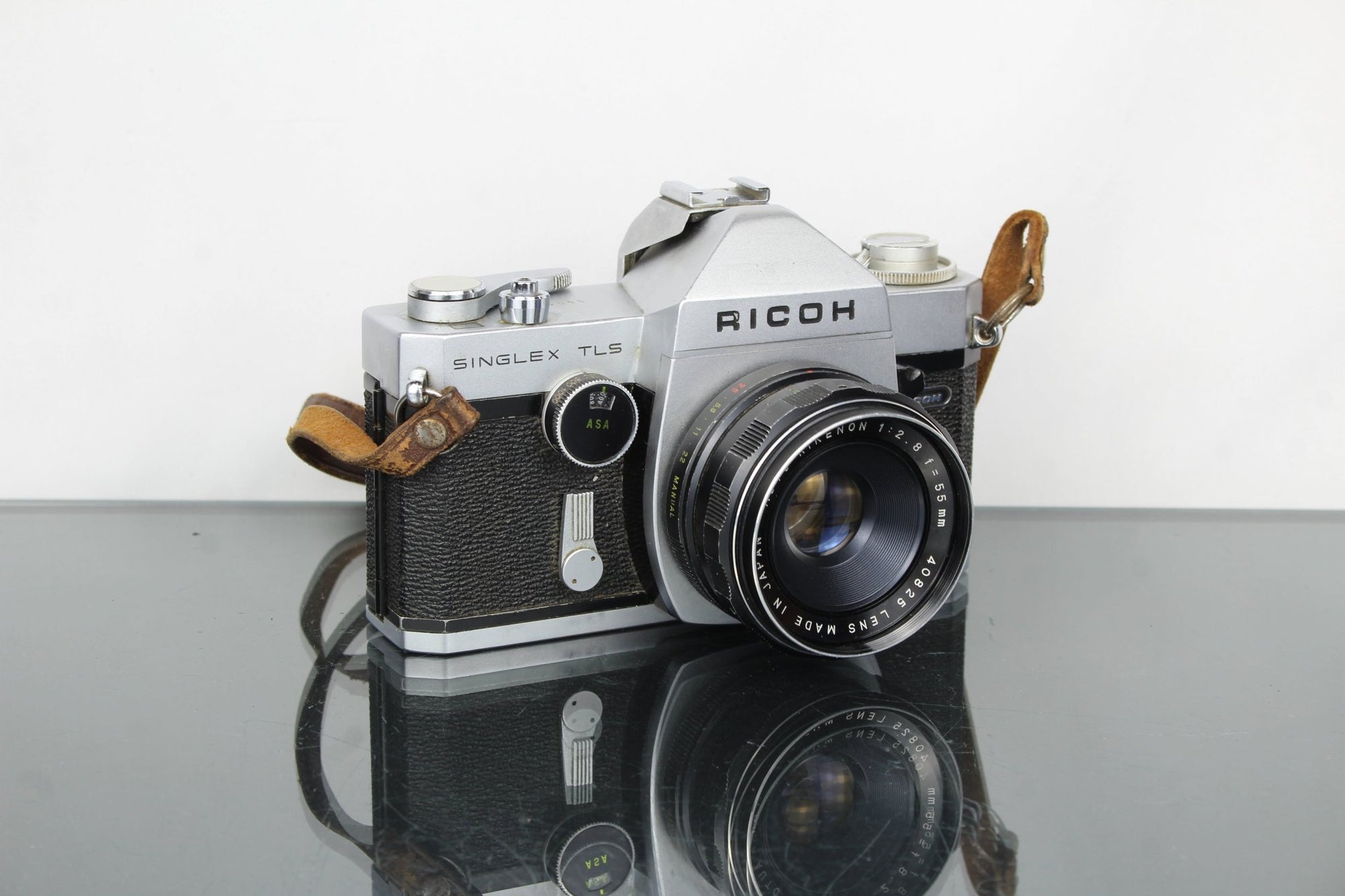 Ricoh singlex tls + Rikenon 1:2.8 55mm lens - Dutch|Thrift
