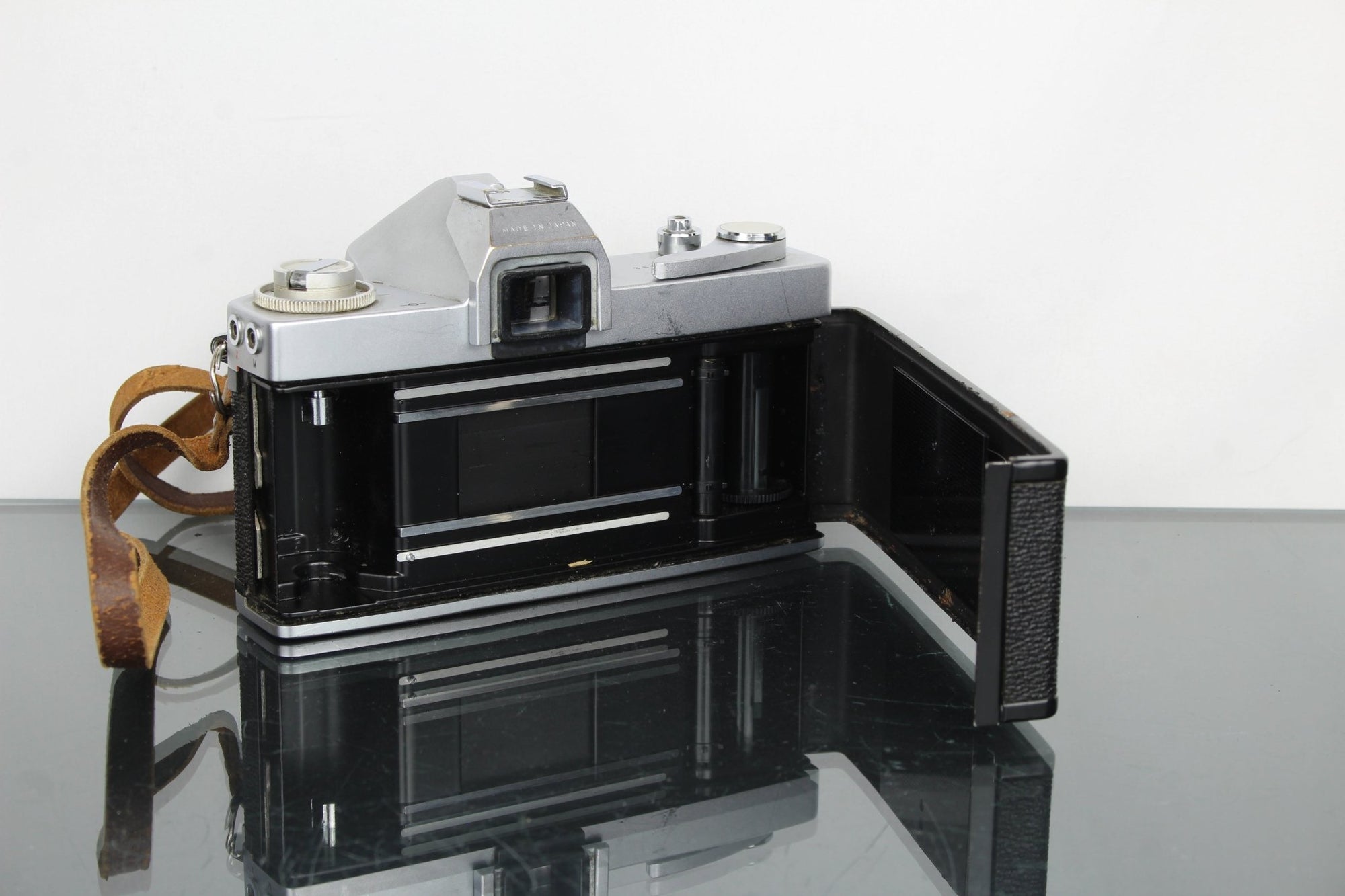 Ricoh singlex tls + Rikenon 1:2.8 55mm lens - Dutch|Thrift