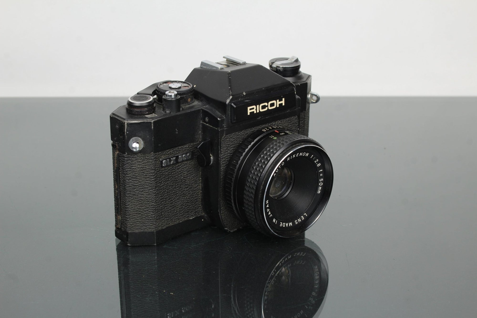 Ricoh SLX 500 + 50mm 2.8 Auto Rikenon lens - Dutch|Thrift