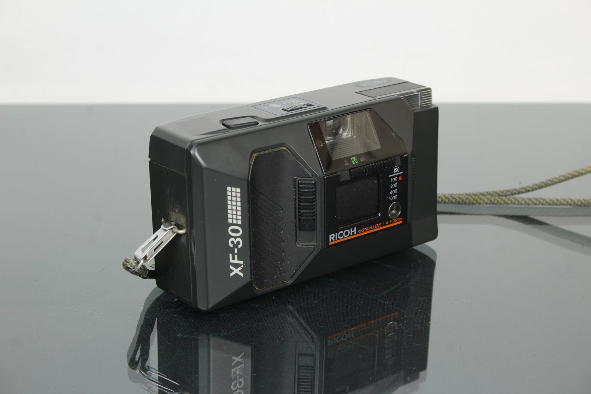 Ricoh XF - 30 - Dutch|Thrift