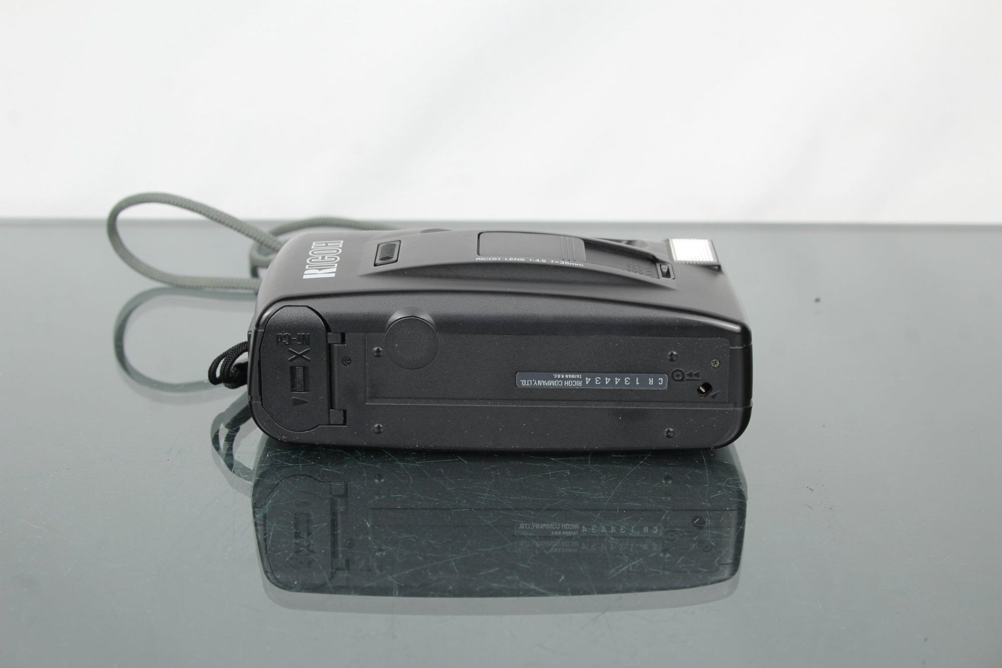 Ricoh YF - 20X - Dutch|Thrift