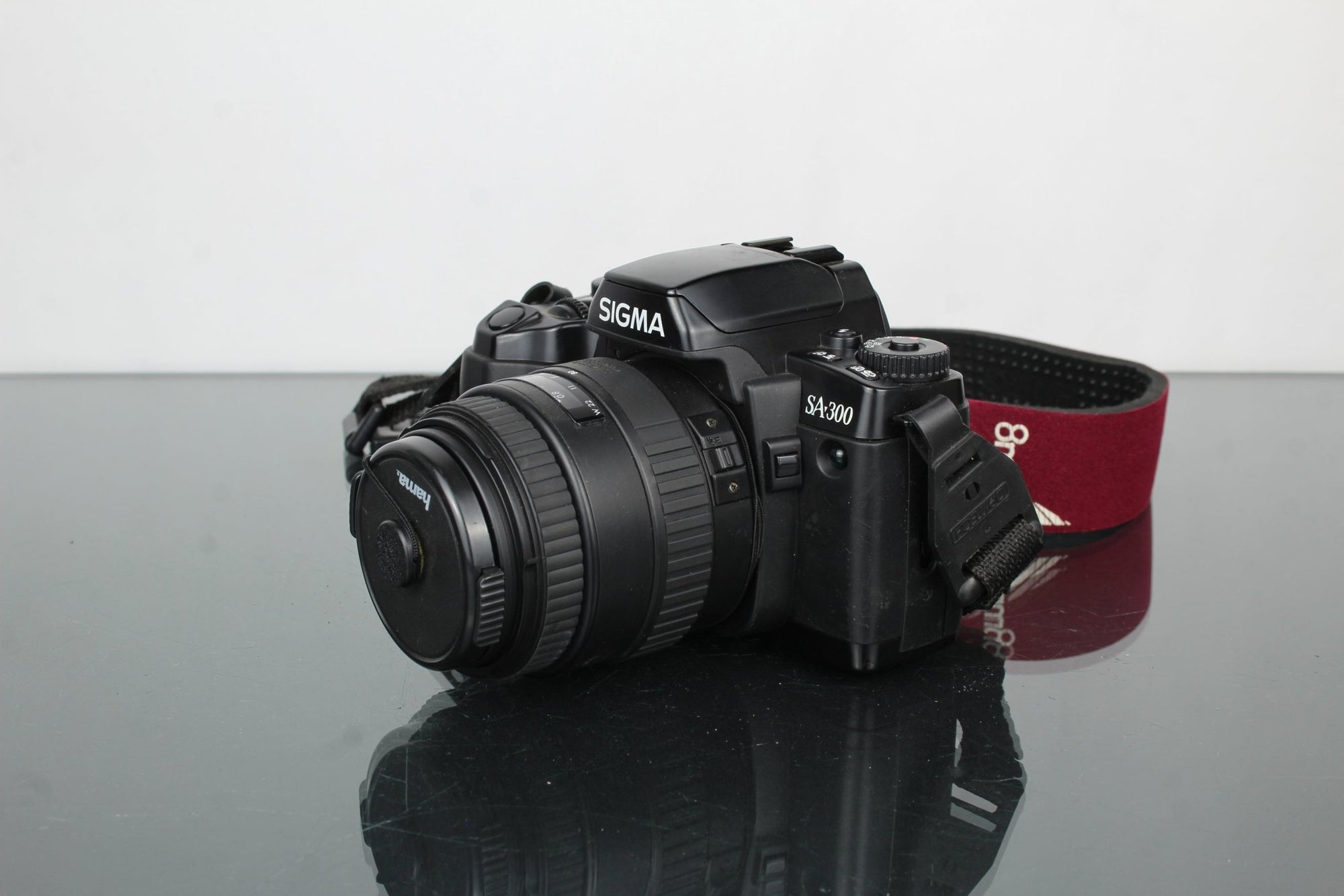 Sigma SA - 300 + Sigma DL zoom 35 - 80MM 1:4 - 5.6 - Dutch|Thrift