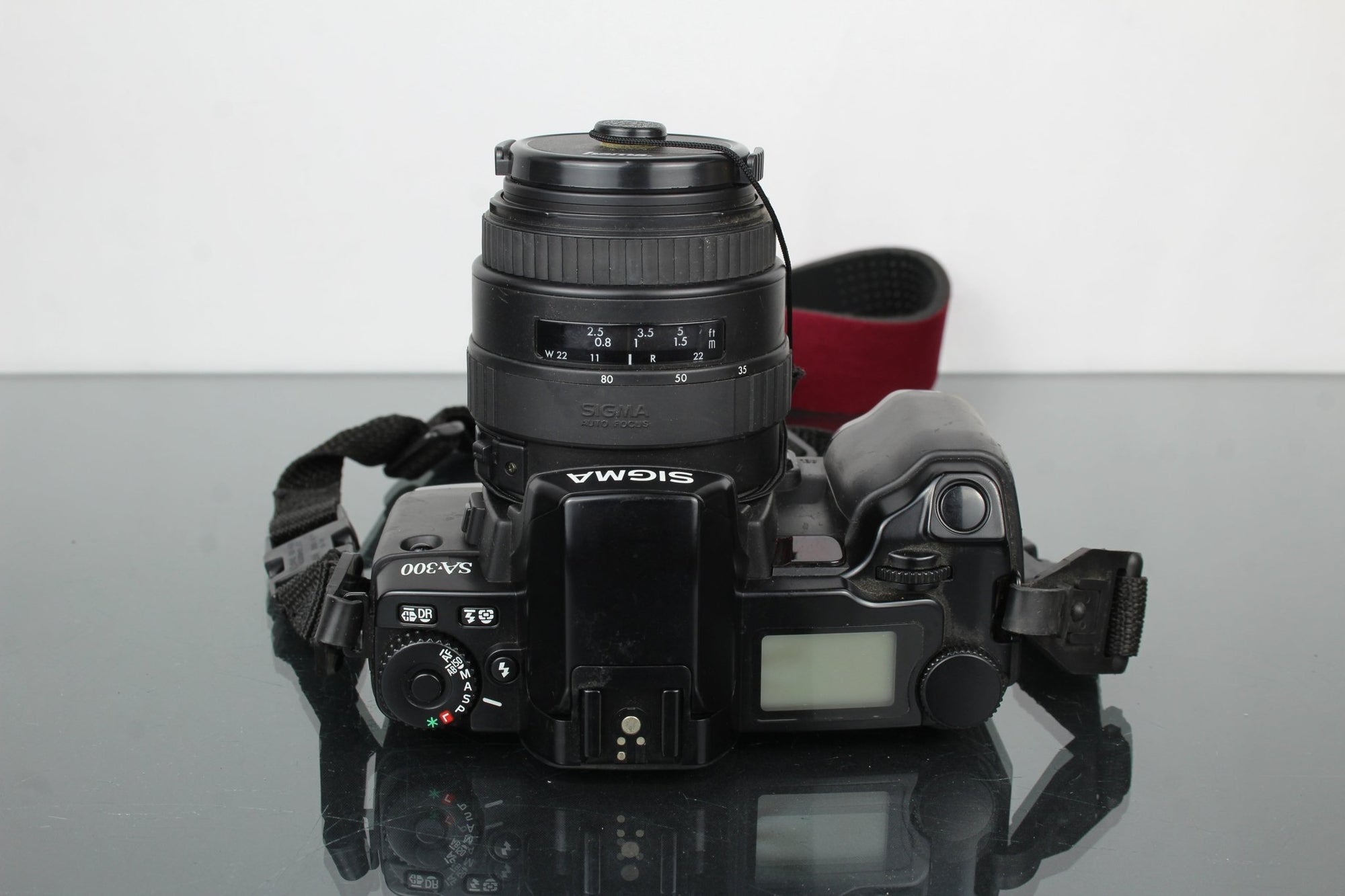 Sigma SA - 300 + Sigma DL zoom 35 - 80MM 1:4 - 5.6 - Dutch|Thrift