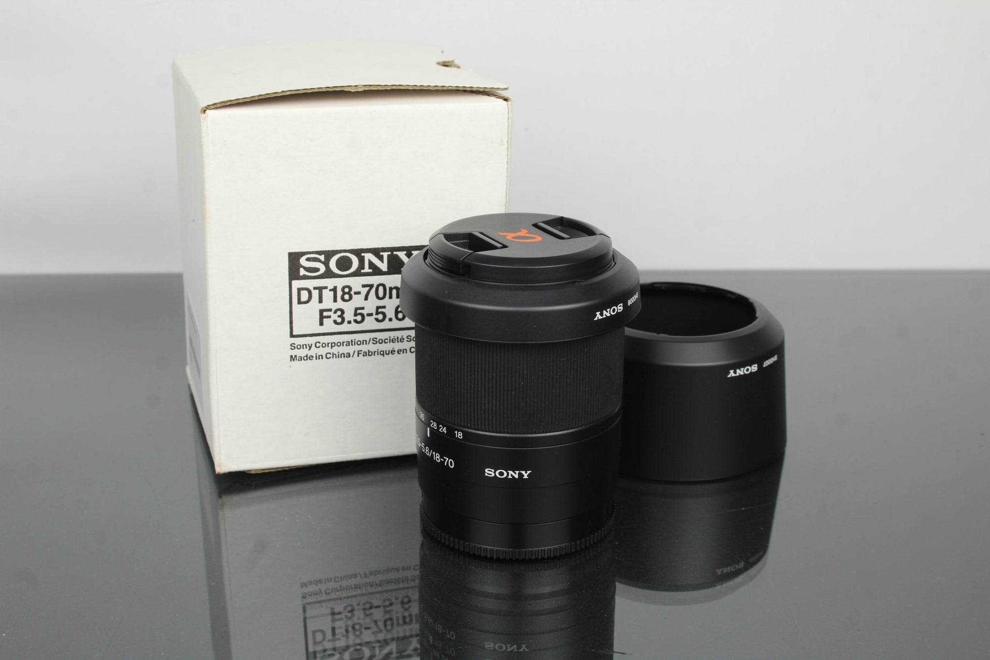 Sony DT 18 - 70mm F3.5 - 5.6 + Sony A - mount - Dutch|Thrift