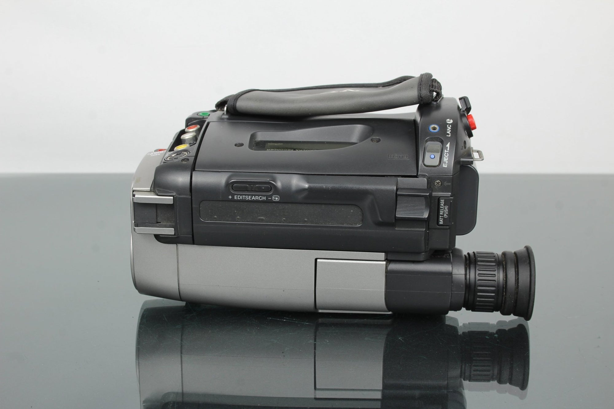 Sony Handycam CCD - TRV64E - Dutch|Thrift