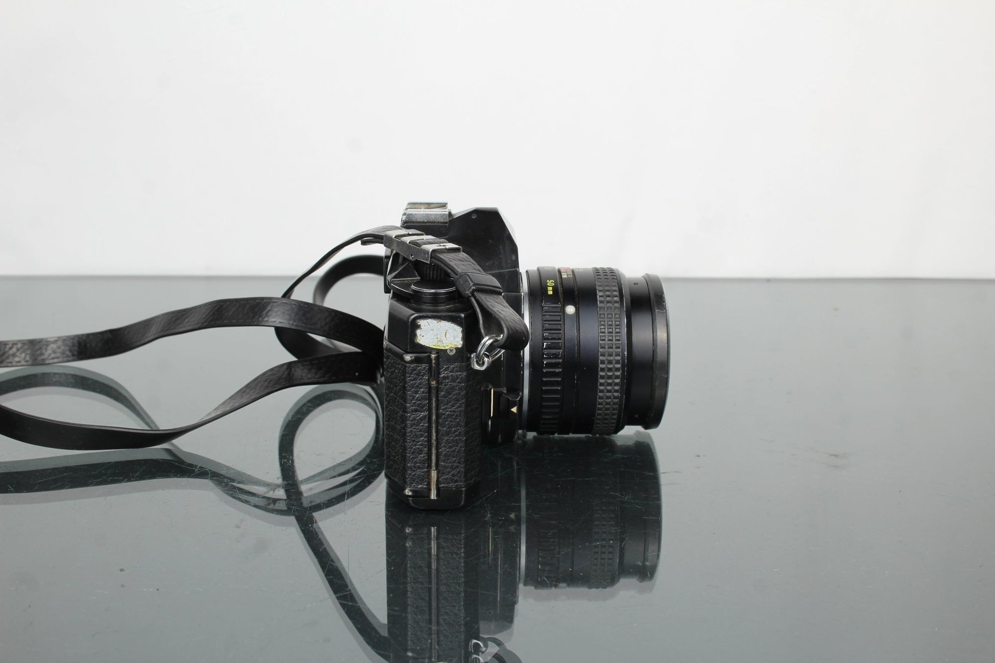 Vivitar XV - 1 + Ricoh XR Rikenon 1:2 50mm lens - Dutch|Thrift