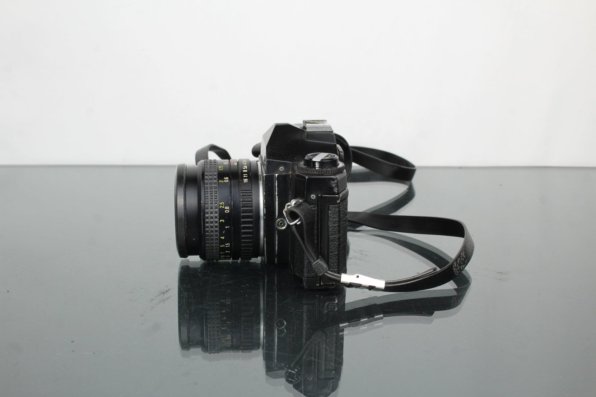 Vivitar XV - 1 + Ricoh XR Rikenon 1:2 50mm lens - Dutch|Thrift