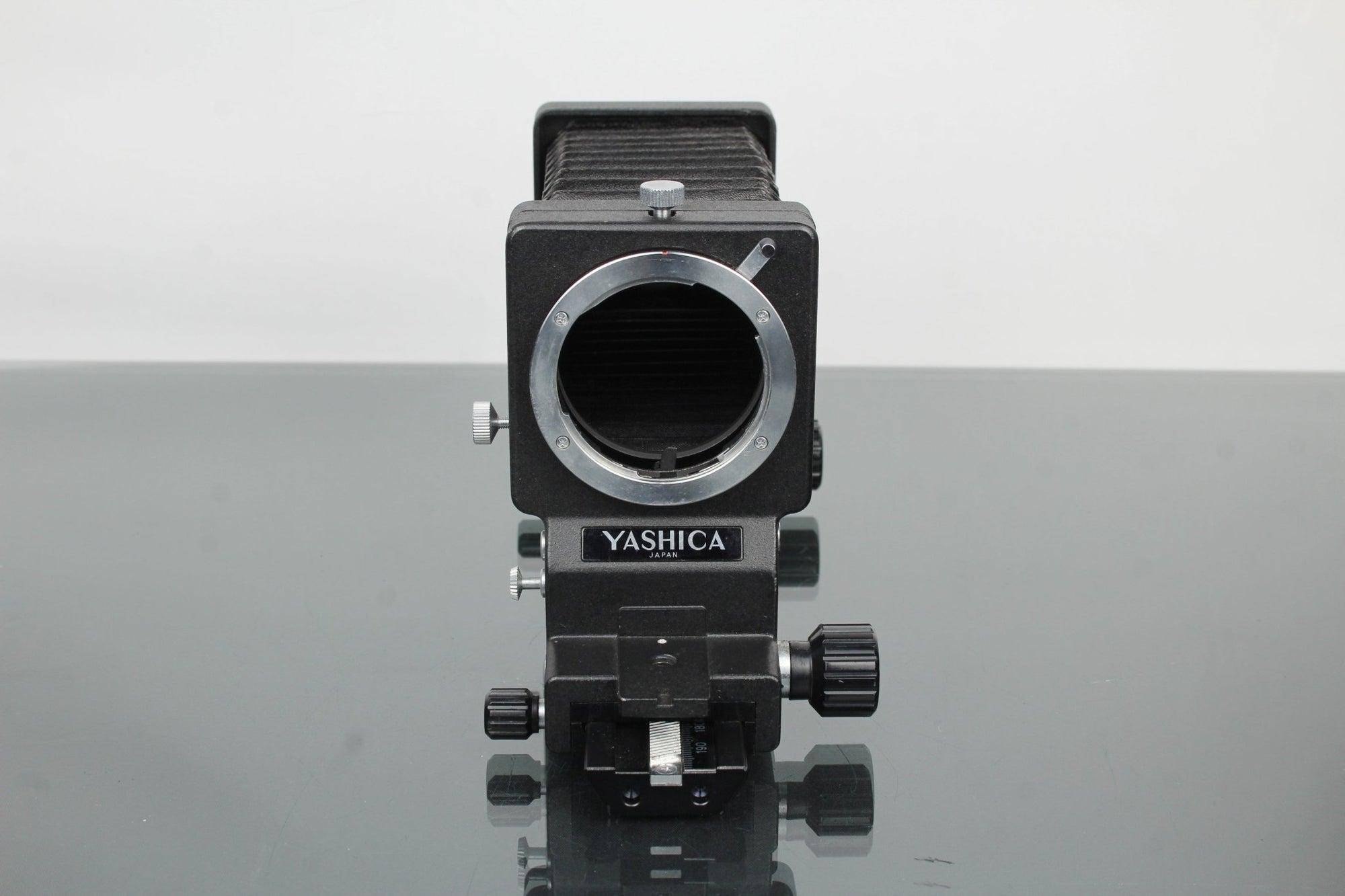 Yashica Balg Bellows Extension Unit - Dutch|Thrift