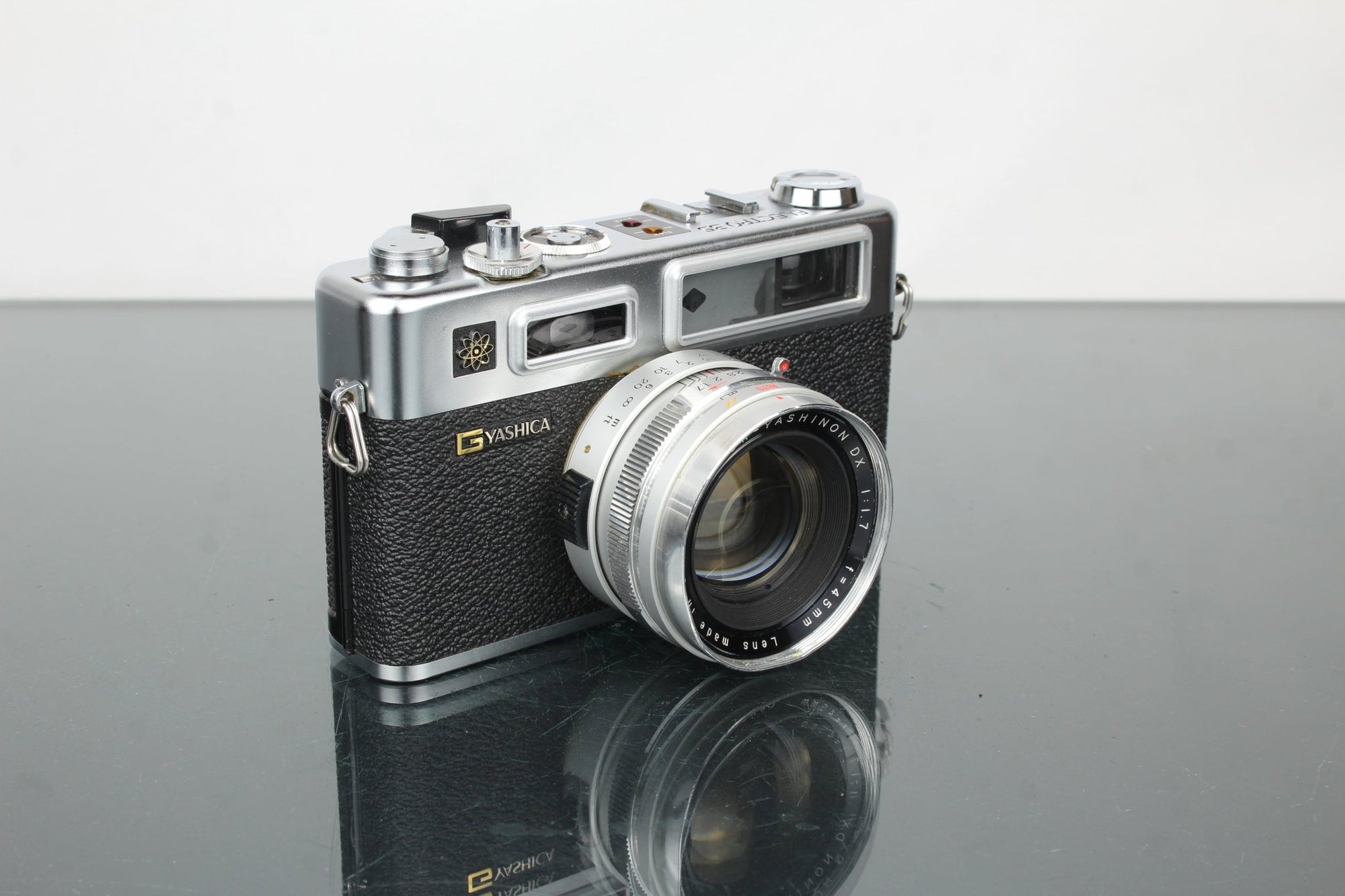 Yashica Electro 35 GSN - Dutch|Thrift