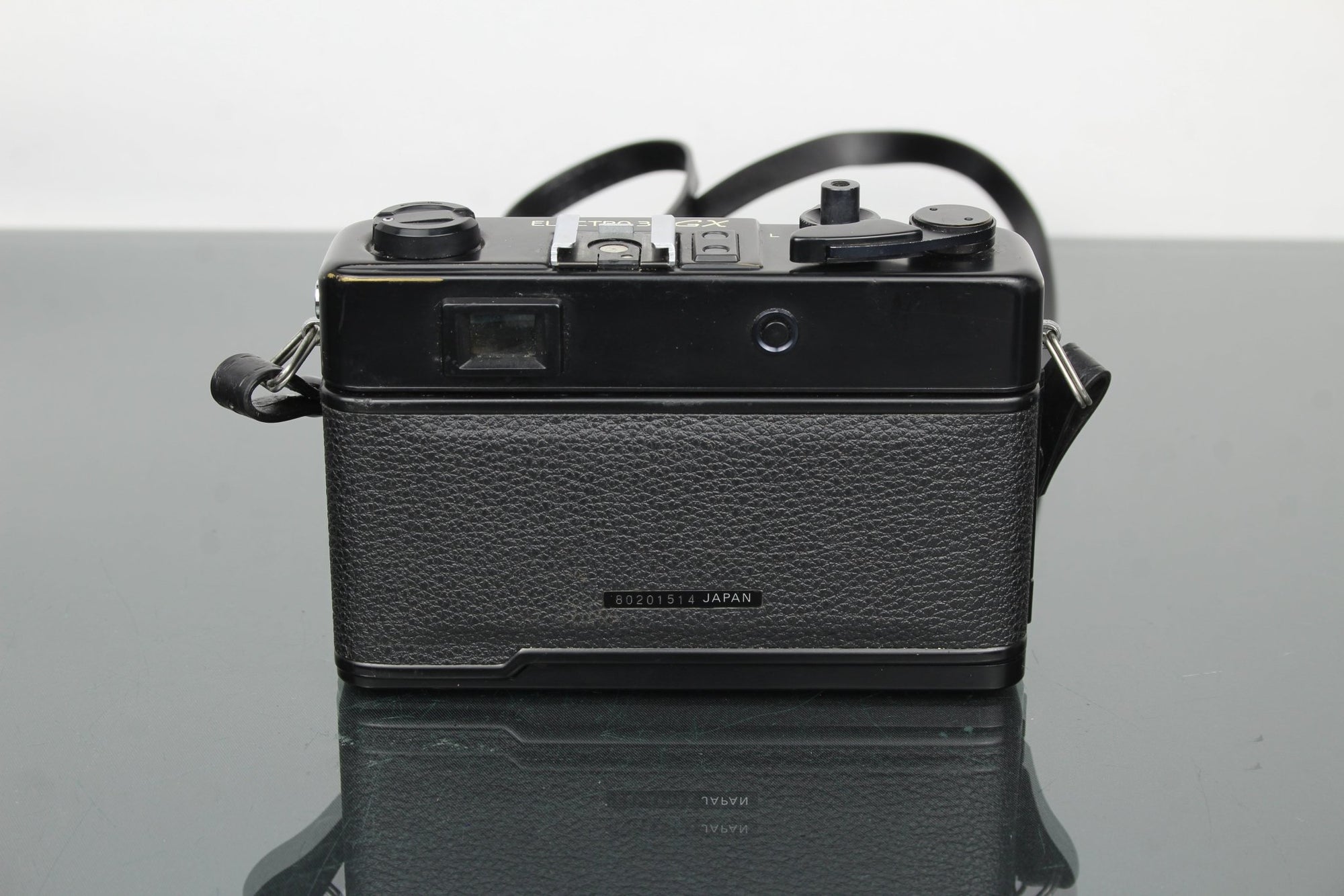 Yashica Electro 35 GX + Color Yashinon DX 40mm 1:1.7 - Dutch|Thrift