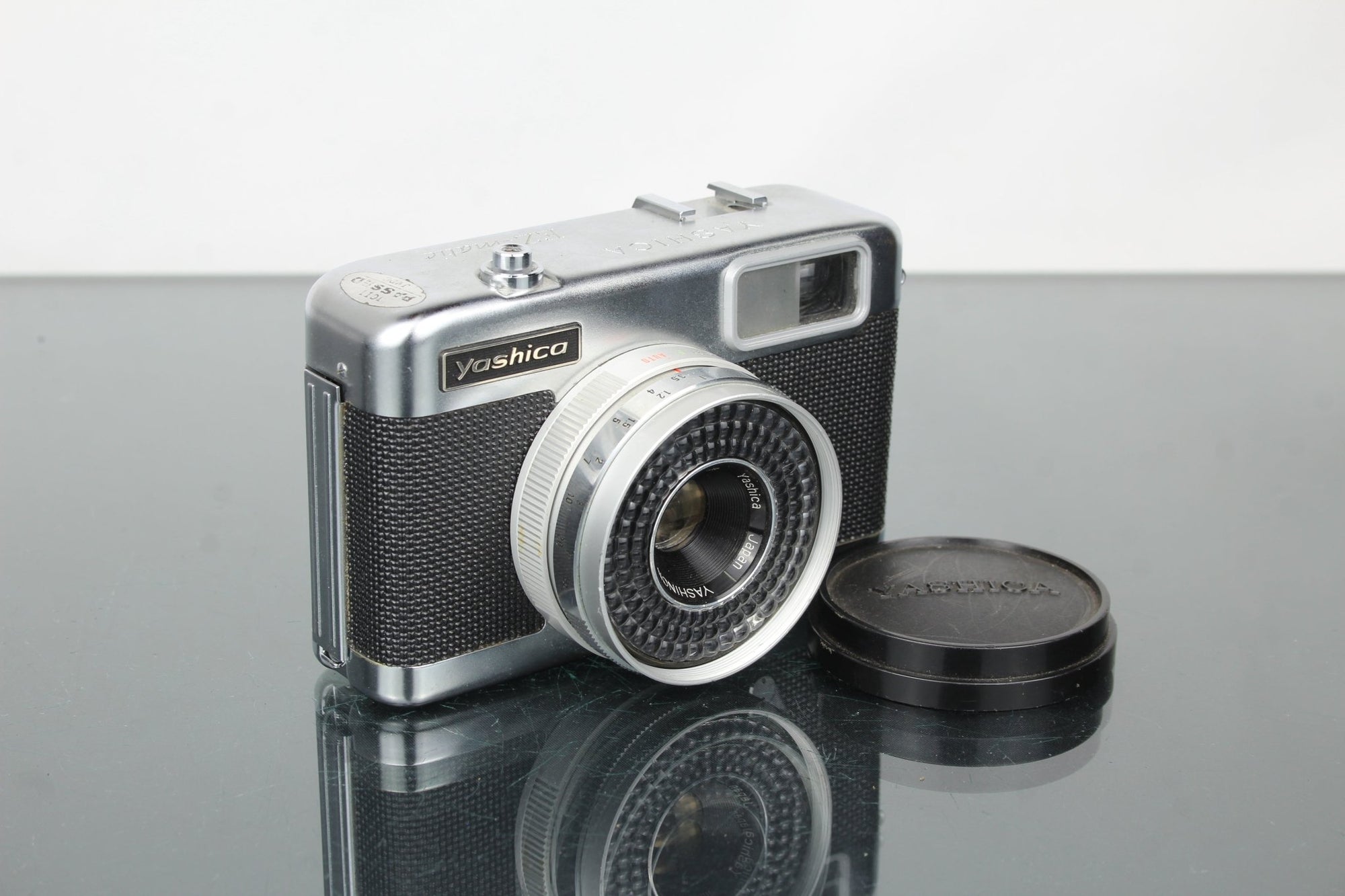 Yashica EZ - matic - Dutch|Thrift