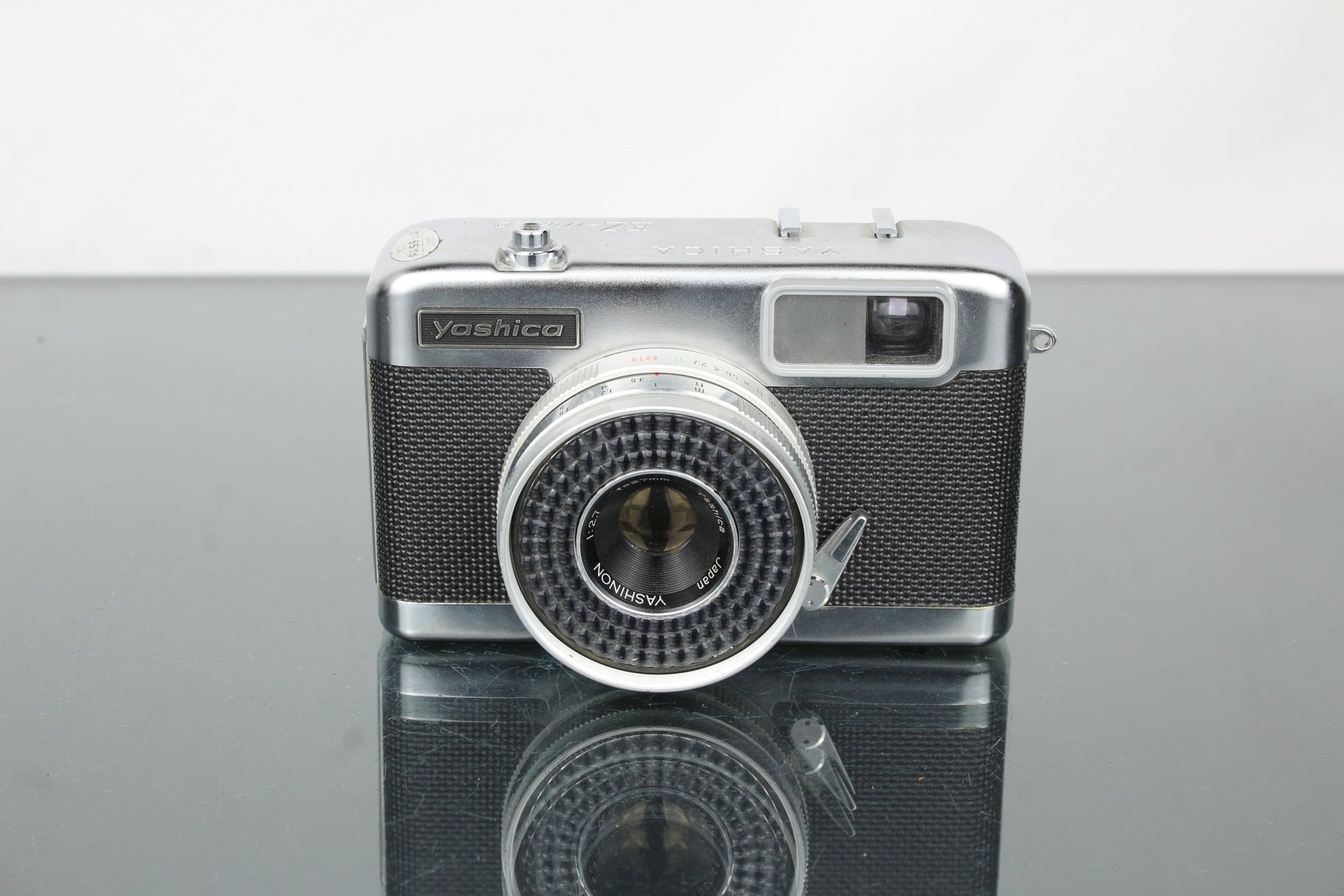 Yashica EZ - matic - Dutch|Thrift