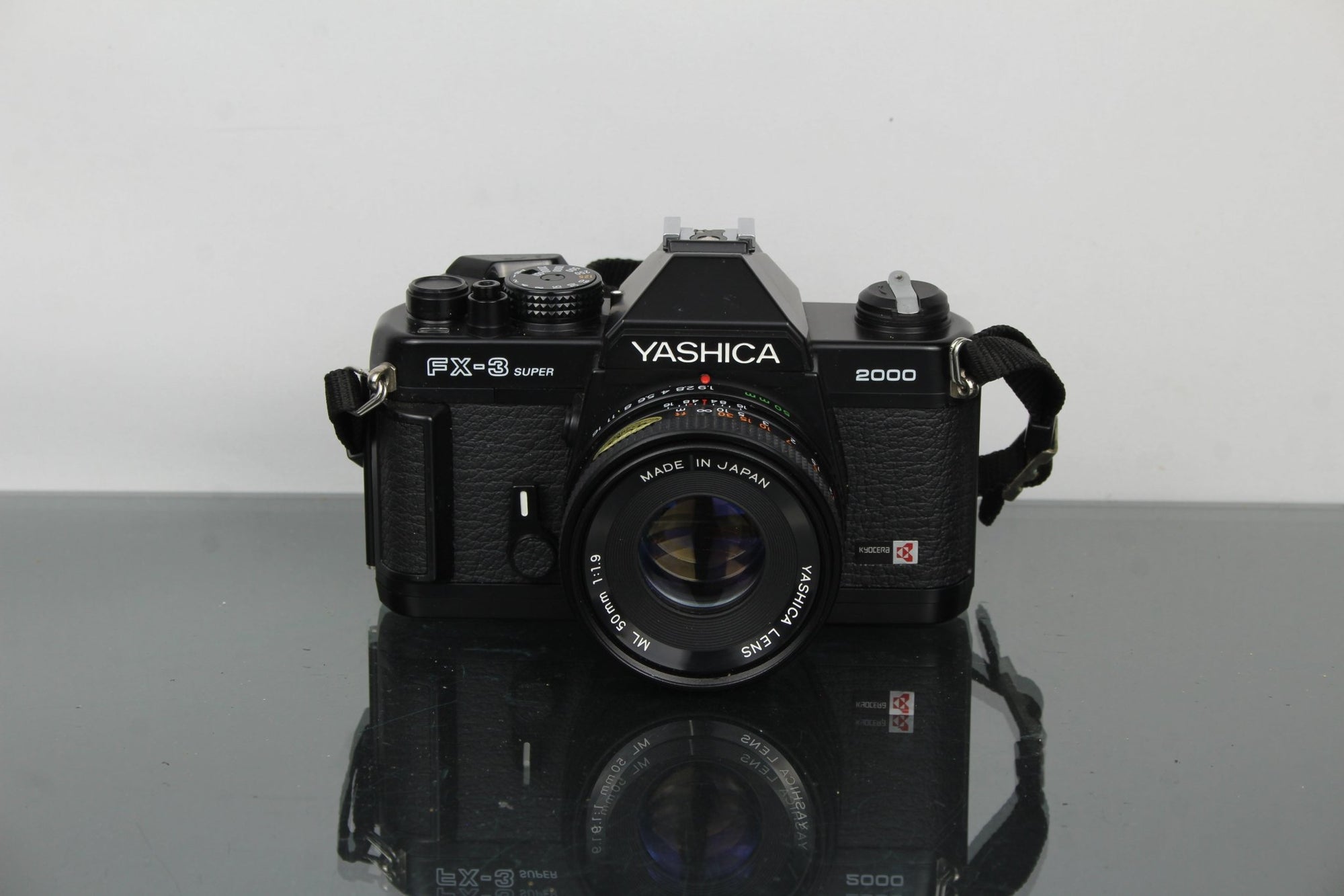 Yashica FX - 3 Super 2000 + Yashica ML 50mm 1:1.9 lens - Dutch|Thrift