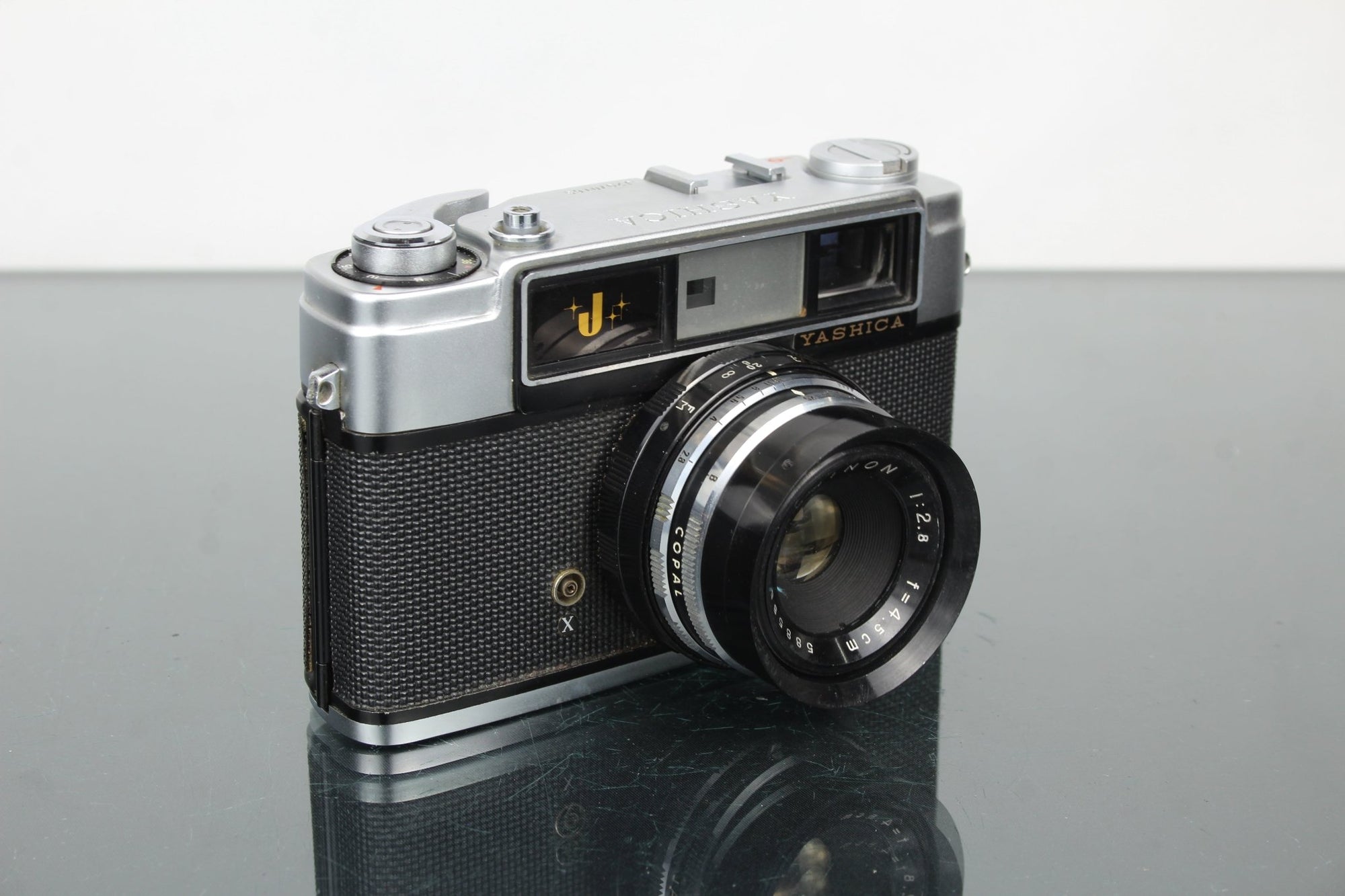 Yashica J - Dutch|Thrift