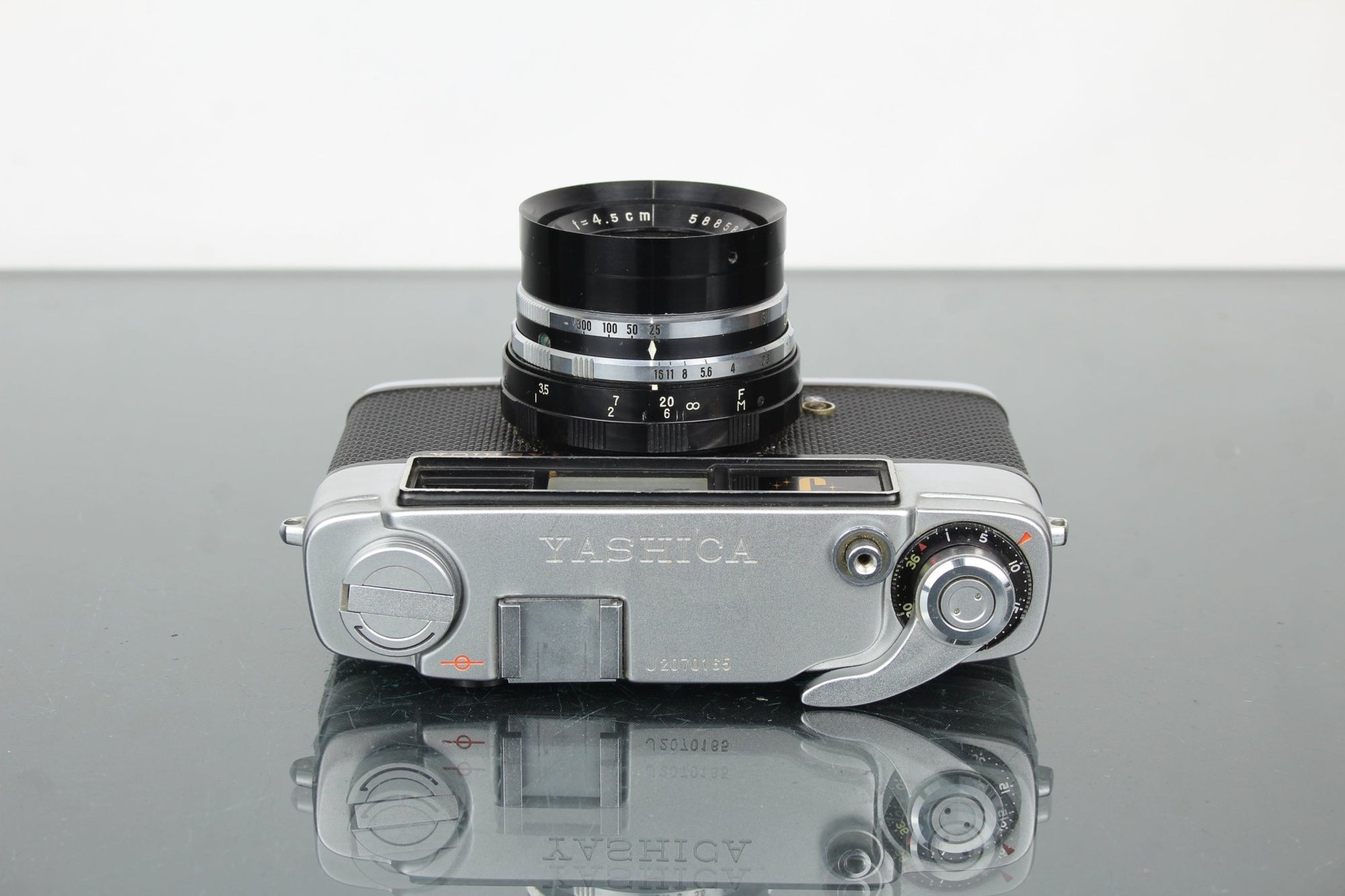 Yashica J - Dutch|Thrift