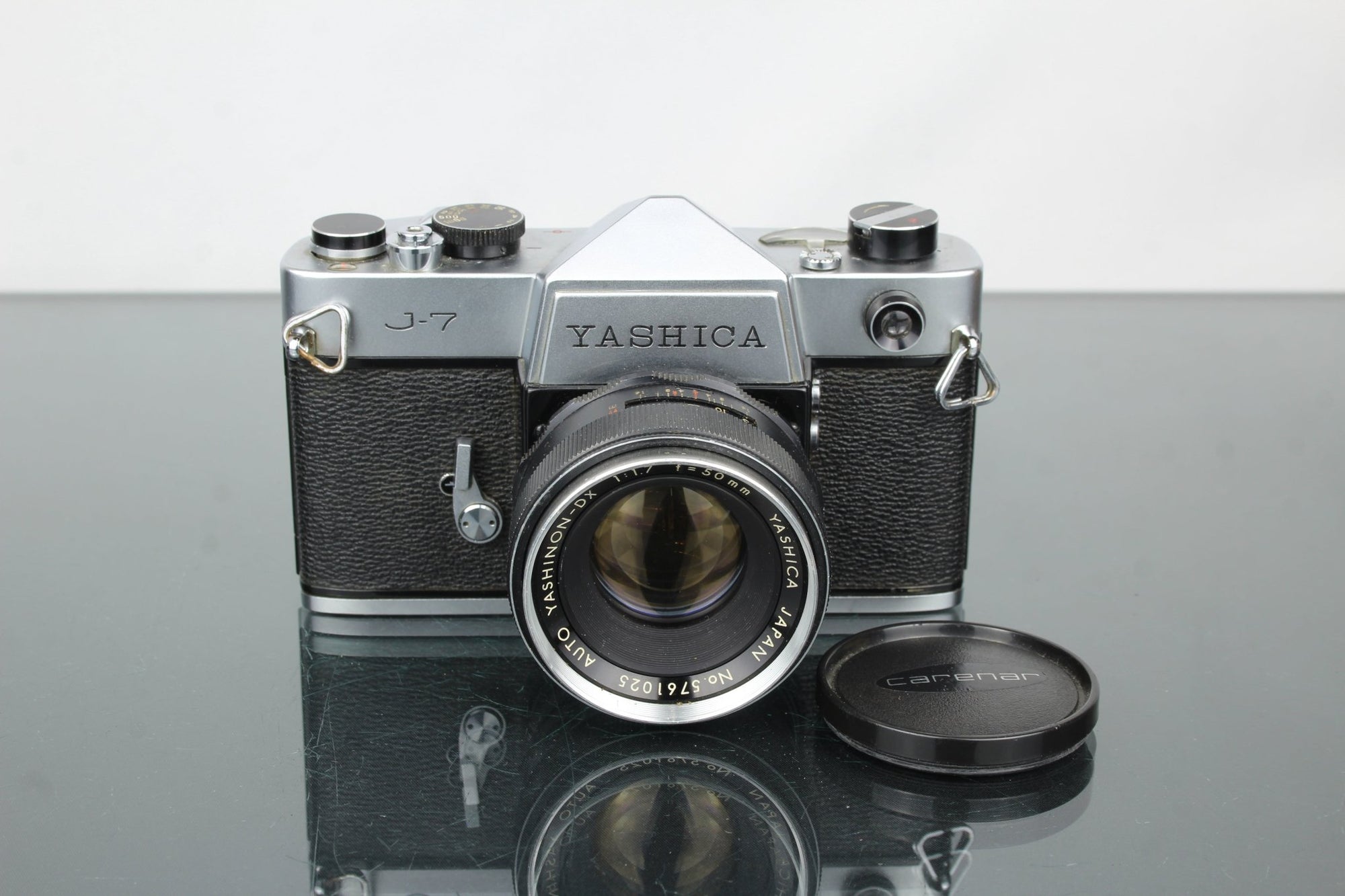 Yashica J - 7 + Yashinon - DX 1:1.7 50mm - Dutch|Thrift
