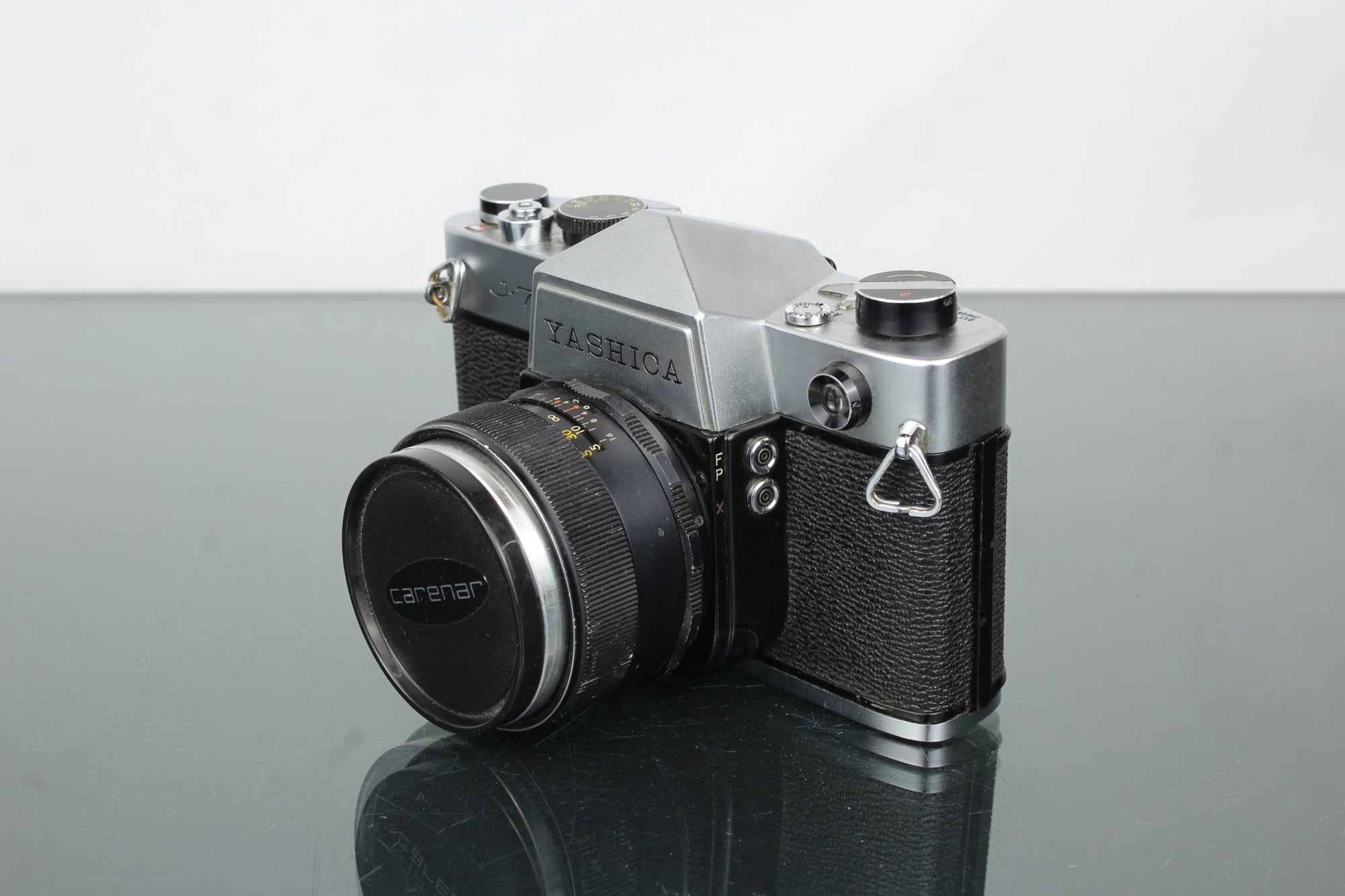 Yashica J - 7 + Yashinon - DX 1:1.7 50mm - Dutch|Thrift