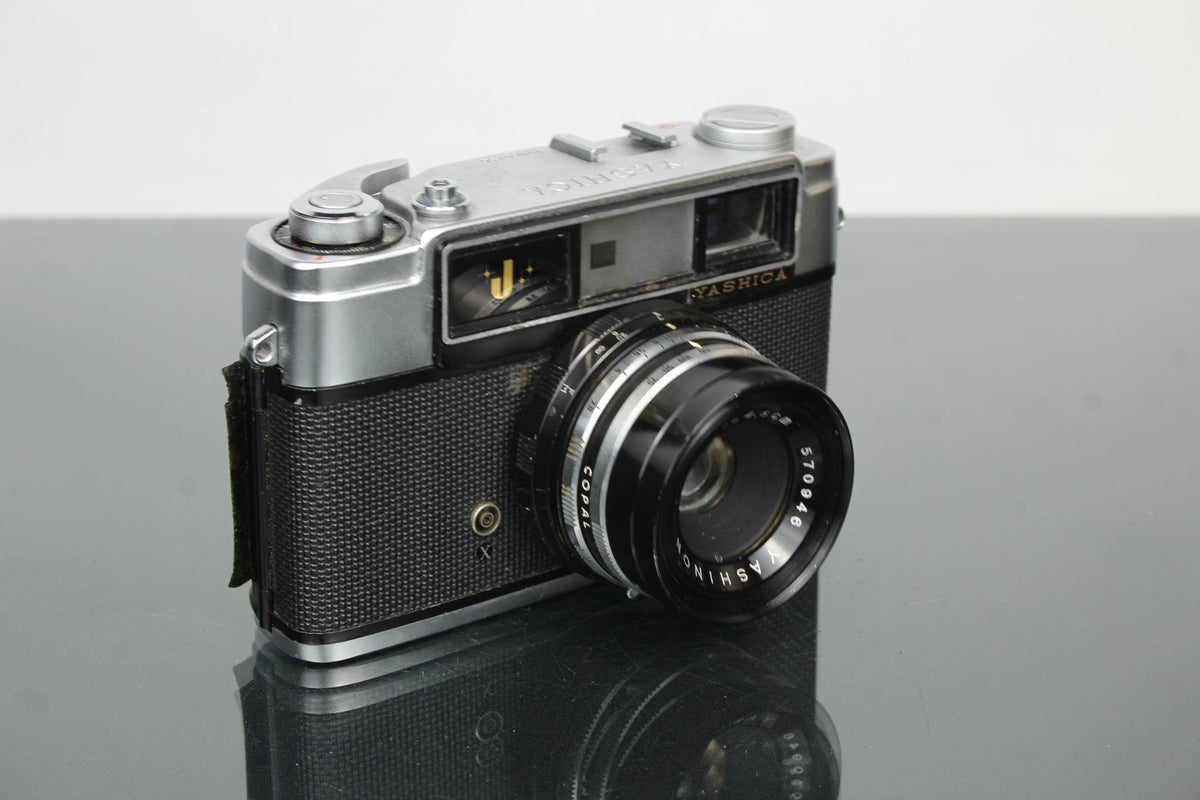Yashica J Rangefinder - Dutch|Thrift