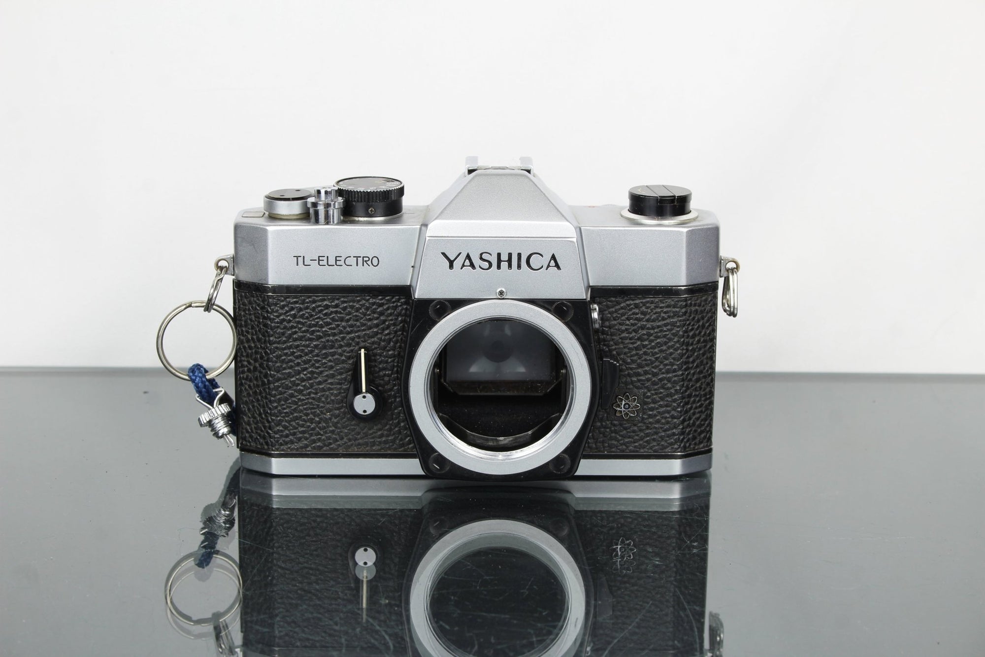 Yashica TL - ELECTRO - Dutch|Thrift