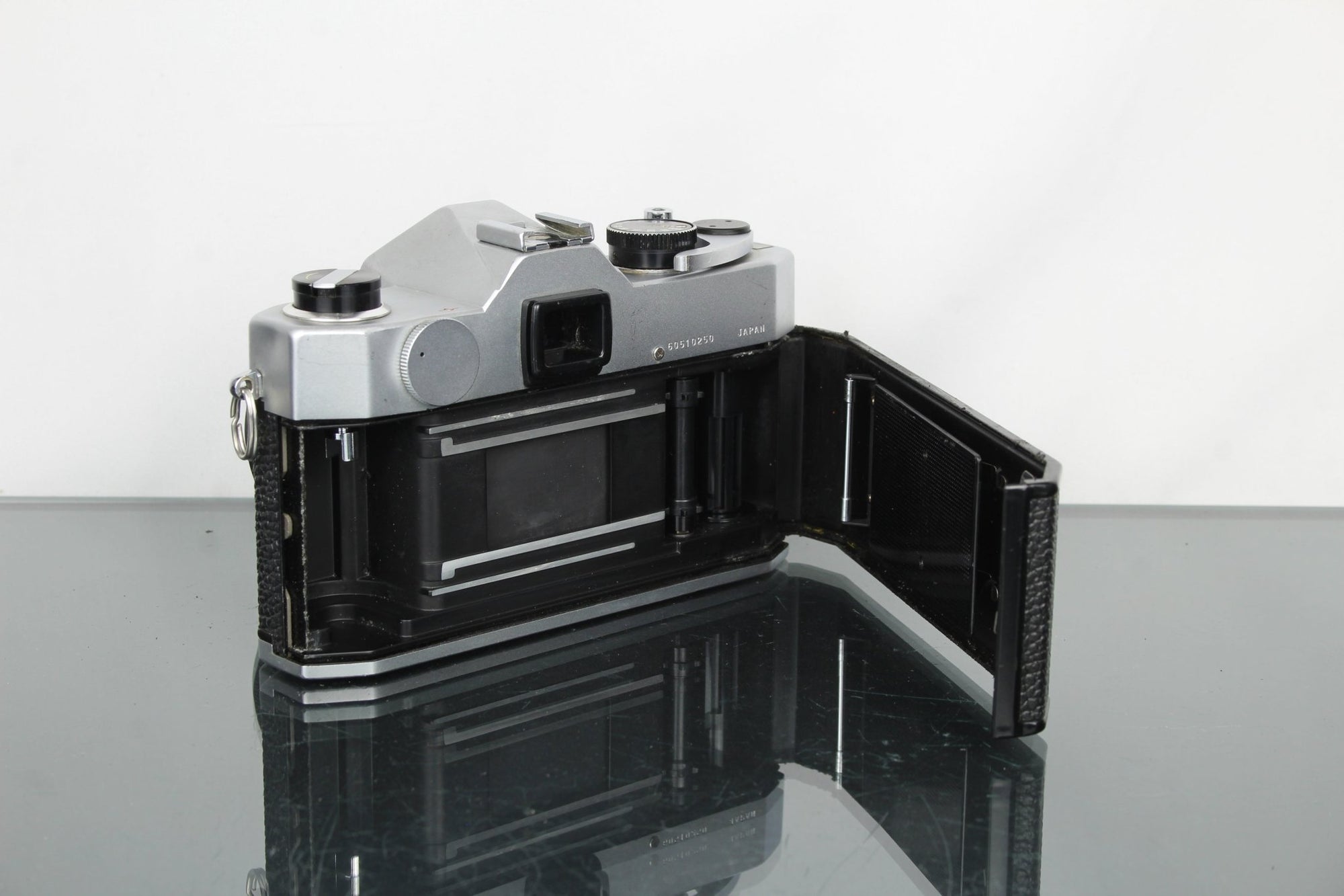 Yashica TL - ELECTRO + Yashinon - DS 1:2 50mm - Dutch|Thrift