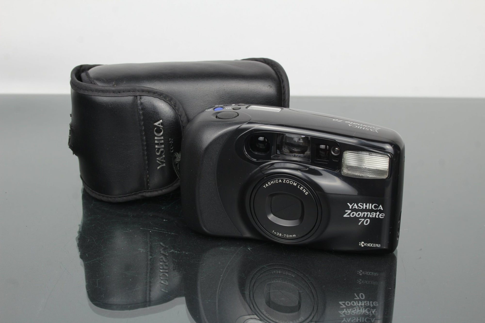 Yashica Zoomate 70 - Dutch|Thrift