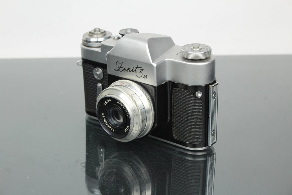 Zenit 3M + Industar - 50 50mm f/3.5 M42 lens - Dutch|Thrift